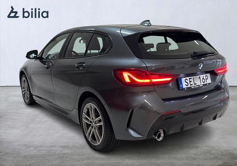 BMW 118, 2021