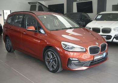 BMW 216, 2021