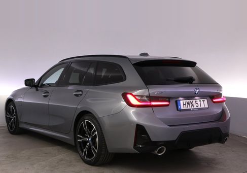 BMW 330, 2024