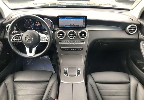 Mercedes-Benz GLC 200, 2020 3