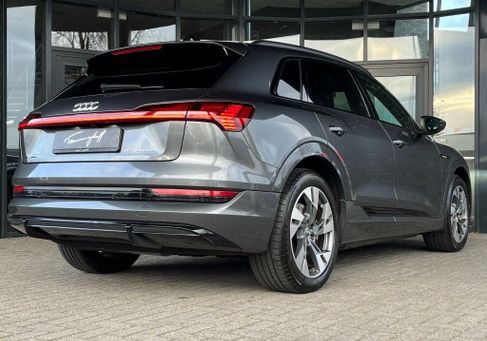 Audi e-tron, 2019