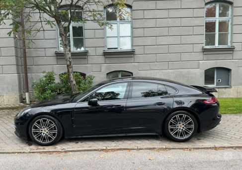 Porsche Panamera, 2018