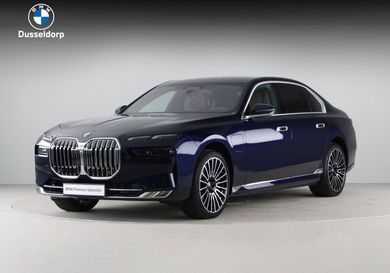 BMW 750, 2025