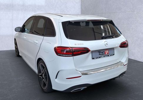 Mercedes-Benz B 200, 2019