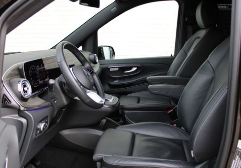 Mercedes-Benz V 300, 2024