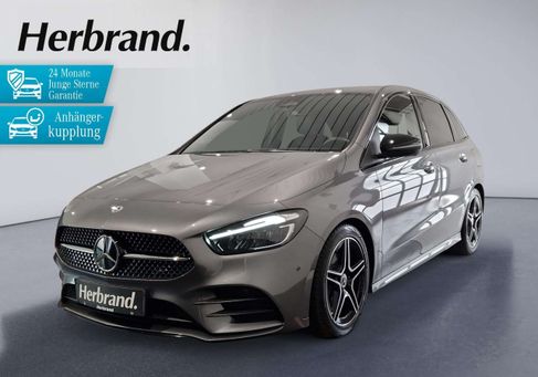 Mercedes-Benz B 180, 2023