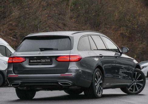 Mercedes-Benz E 300, 2022