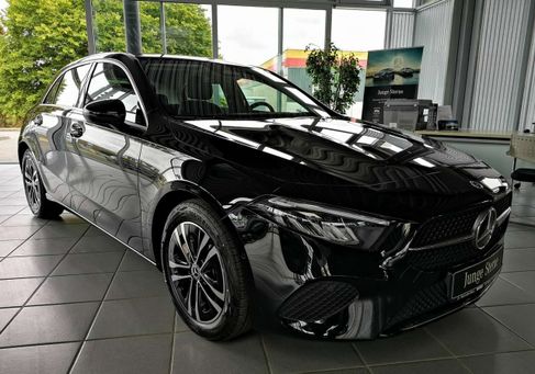 Mercedes-Benz A 180, 2025