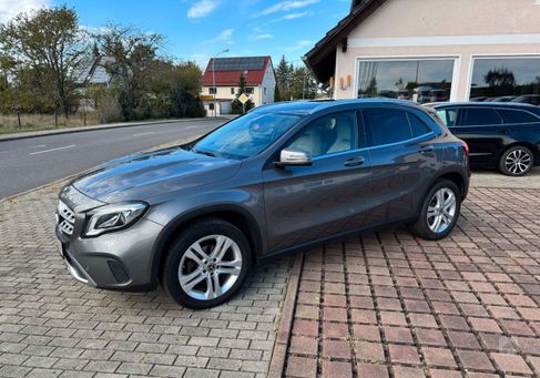 Mercedes-Benz GLA 220, 2017