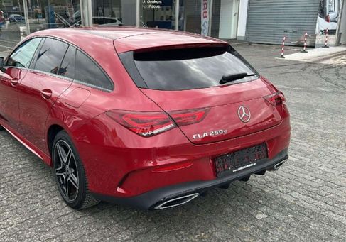 Mercedes-Benz CLA 250, 2021 3