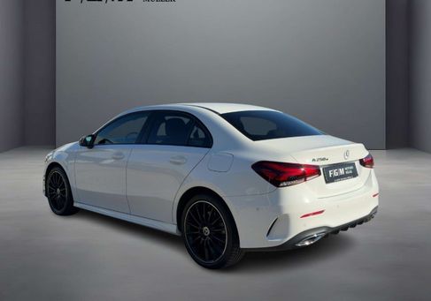 Mercedes-Benz A 250, 2021
