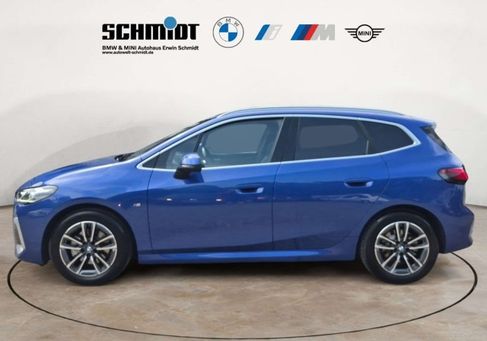 BMW 220, 2023 3