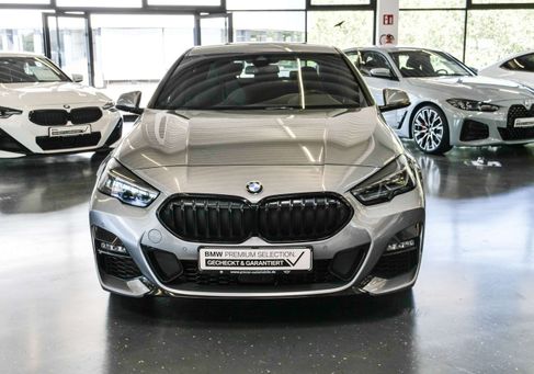 BMW 220, 2021 3