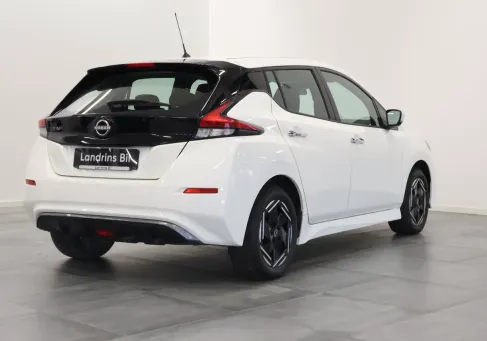 Nissan Leaf, 2022 3