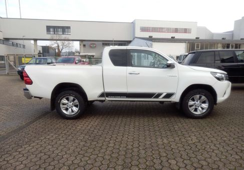 Toyota Hilux, 2019