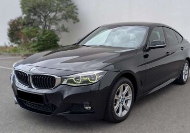 BMW 330, 2018