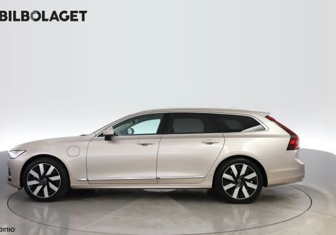 Volvo V90, 2025
