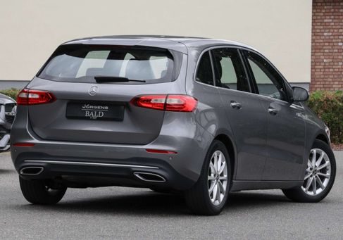 Mercedes-Benz B 180, 2021