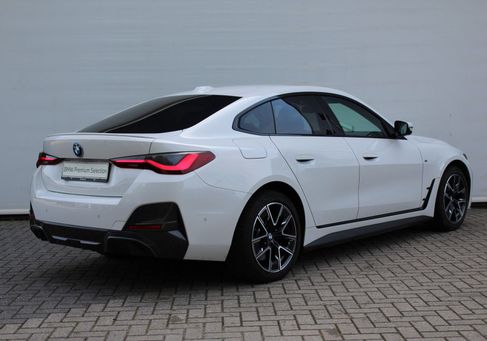 BMW i4, 2022