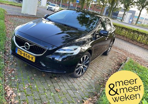 Volvo V40, 2018