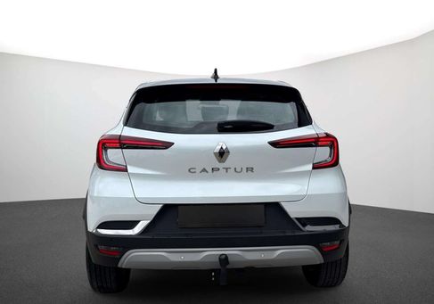 Renault Captur, 2022 3