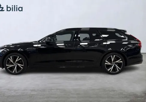 Volvo V90, 2022