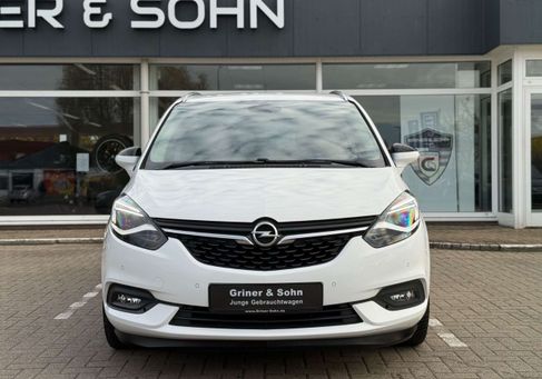 Opel Zafira, 2017