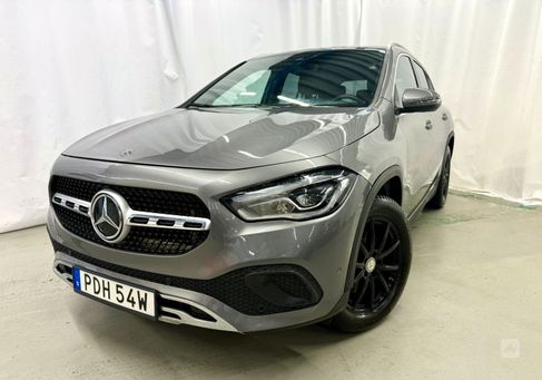 Mercedes-Benz GLA 200, 2020