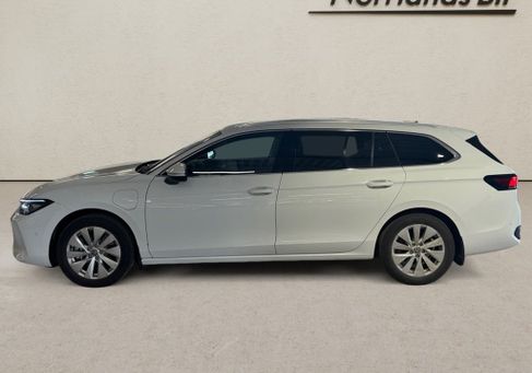 Volkswagen Passat Variant, 2024 2