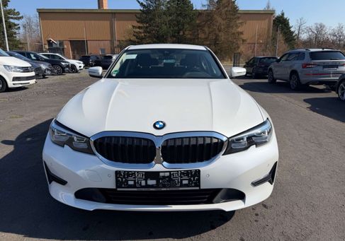 BMW 318, 2020