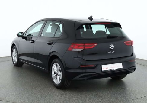 Volkswagen Golf, 2023 3