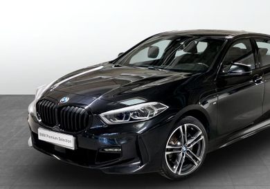 BMW 120, 2021