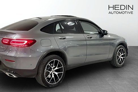 Mercedes-Benz GLC 300, 2021