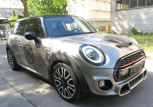 MINI ONE, 2019