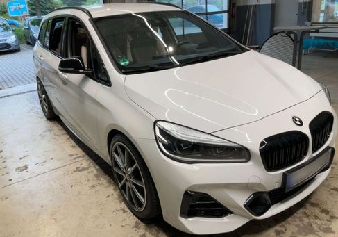 BMW 220, 2022