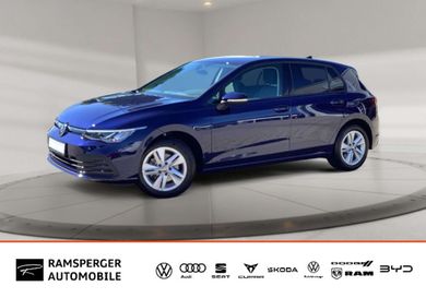 Volkswagen Golf, 2022