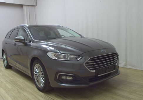 Ford Mondeo, 2022 3