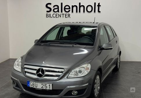 Mercedes-Benz B 180, 2011