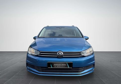 Volkswagen Touran, 2022 3