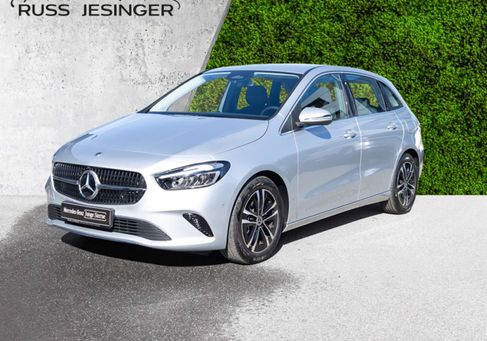 Mercedes-Benz B 180, 2024