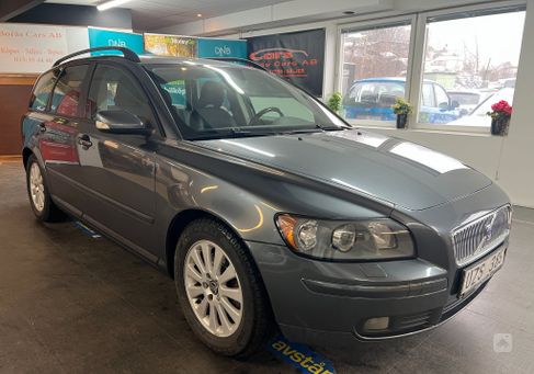 Volvo V50, 2005