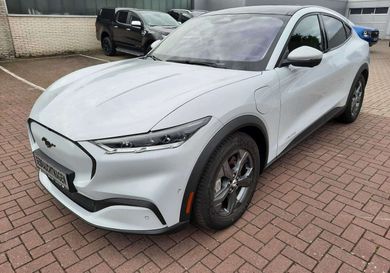 Ford Mustang Mach-E, 2025