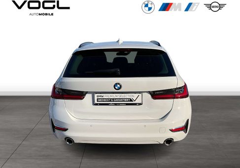 BMW 320, 2022