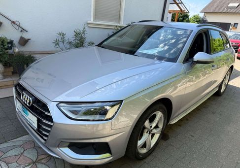 Audi A4, 2022