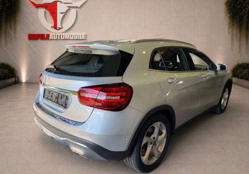 Mercedes-Benz GLA 200, 2019