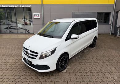 Mercedes-Benz 220, 2020