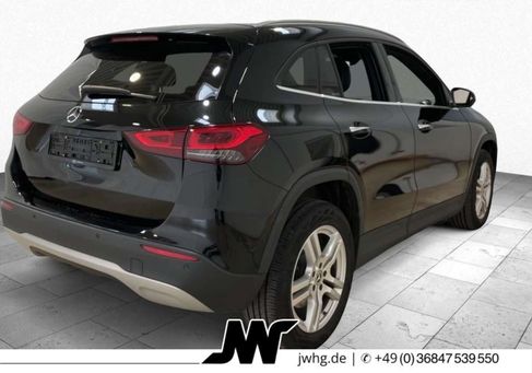 Mercedes-Benz GLA 220, 2023