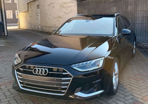 Audi A4, 2022