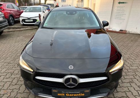 Mercedes-Benz CLA 220, 2021