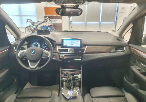 BMW 220, 2021